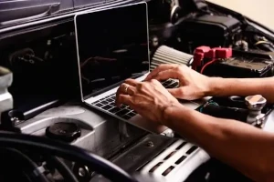 Programowanie sterownika silnika ECU – komputer podłączony do samochodu | Sebon Performance Rzeszów