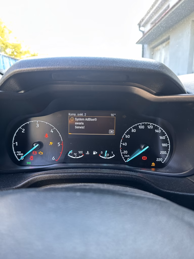 Komunikat na desce Forda Transit Connect - System AdBlue awaria, Serwis