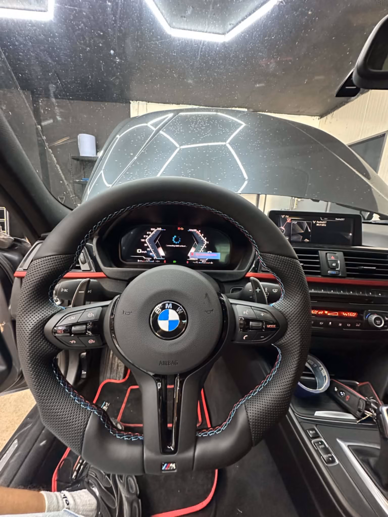 Kierownica M Performance zamontowana w BMW F30